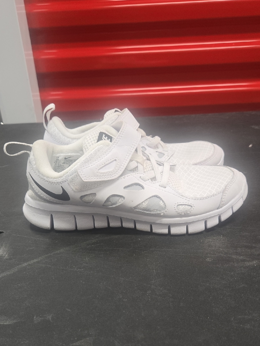 Nike Kids White Sneakers with Gray Swoosh Size 2y****
